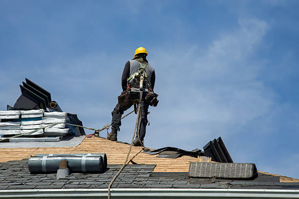 Professional Roofing technician working in Washington Depot, CT
